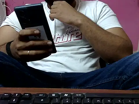 Snapshot of HotKhushi13 chatting on November 25, 7:47 pm HotKhushi13 online show from November 25, 7:47 pm