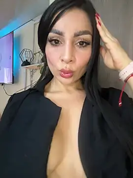 MOMALANA online show from March 22, 4:32 pm