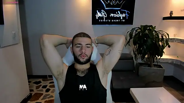 MaximusDick1  online show from November 6, 3:40 am