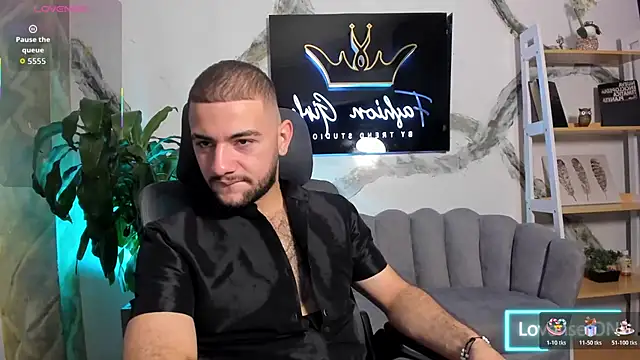 MaximusDick1  online show from January 17, 5:45 am