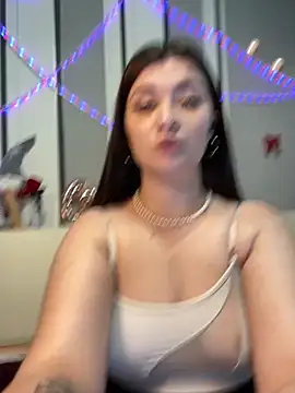 Jadelli online show from February 7, 9:58 pm