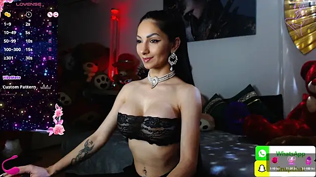 EvelynAisha online show from February 23, 7:07 pm