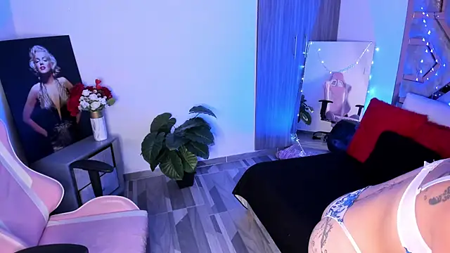 BRITHANY SPARK online show from January 6, 7:13 pm