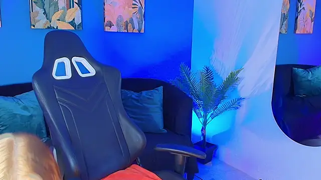 BRITHANY SPARK online show from October 1, 3:23 am