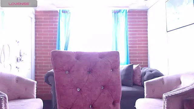 Snapshot of devi_black13_ chatting on February 17, 5:08 pm devi black13 online show from February 17, 5:08 pm