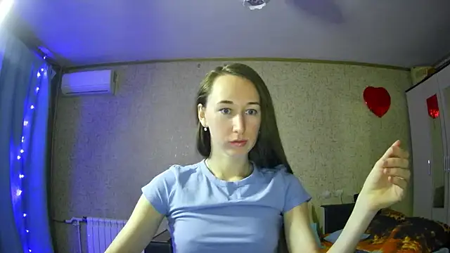 Snapshot of --Model--2 chatting on December 5, 11:51 pm --Model--2 online show from December 5, 11:51 pm