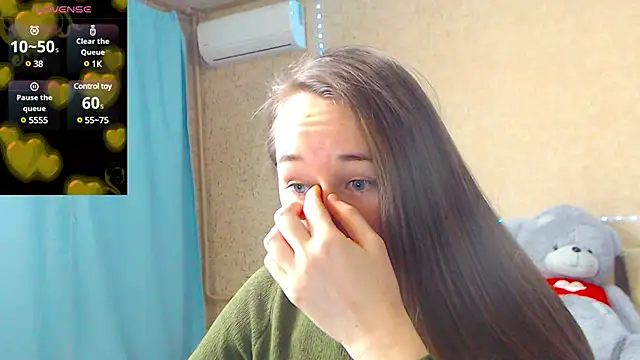 Snapshot of --Model--2 chatting on February 7, 8:42 pm --Model--2 online show from February 7, 8:42 pm