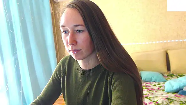 Snapshot of --Model--2 chatting on March 3, 12:37 am --Model--2 online show from March 3, 12:37 am