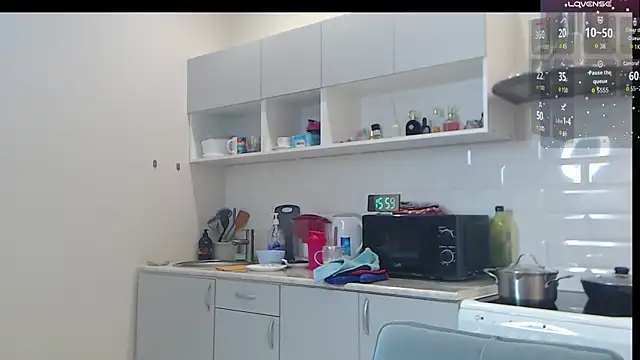 Snapshot of --Model--2 chatting on September 12, 1:00 pm --Model--2 online show from September 12, 1:00 pm