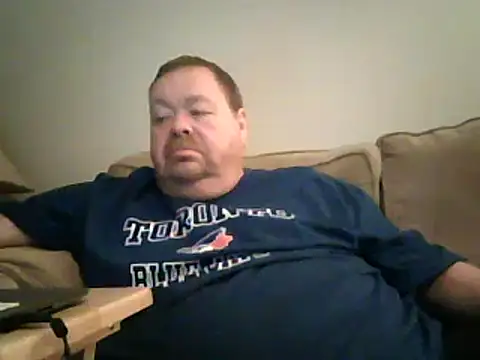 Snapshot of hitman_35 chatting on December 9, 6:45 am hitman 35 online show from December 9, 6:45 am