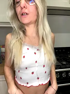 carlaaa online show from December 3, 9:13 pm