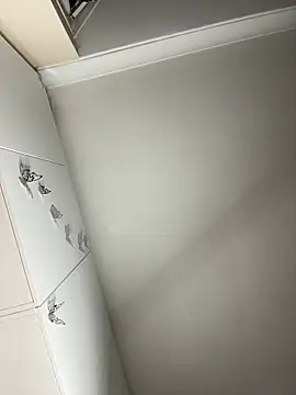 Snapshot of EllyChantal_11 chatting on January 2, 8:46 pm EllyChantal 11 online show from January 2, 8:46 pm