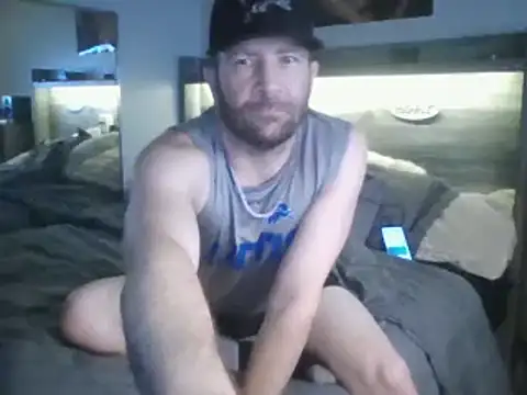 Snapshot of Edward_LongCock chatting on December 30, 8:21 am Edward LongCock online show from December 30, 8:21 am