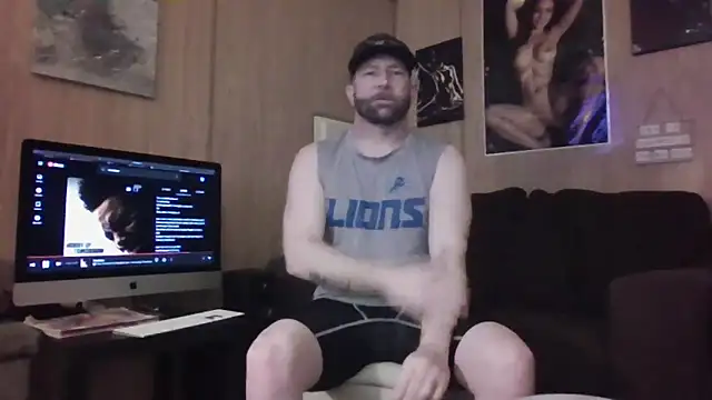 Edward LongCock online show from April 7, 11:04 pm