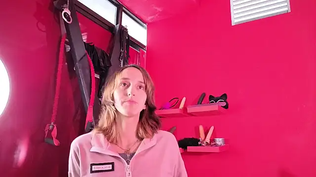 Ambar Roux  online show from November 22, 3:22 pm