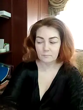 Snapshot of Madame-Butterfly chatting on December 19, 8:56 am Madame-Butterfly online show from December 19, 8:56 am