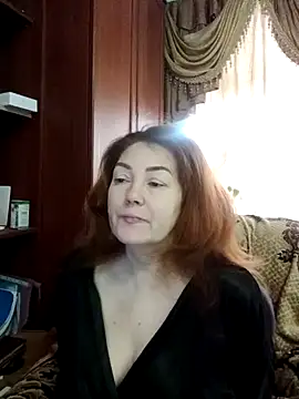 Snapshot of Madame-Butterfly chatting on December 23, 4:44 am Madame-Butterfly online show from December 23, 4:44 am