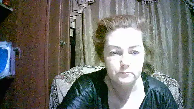Snapshot of Madame-Butterfly chatting on October 8, 1:31 pm Madame-Butterfly online show from October 8, 1:31 pm