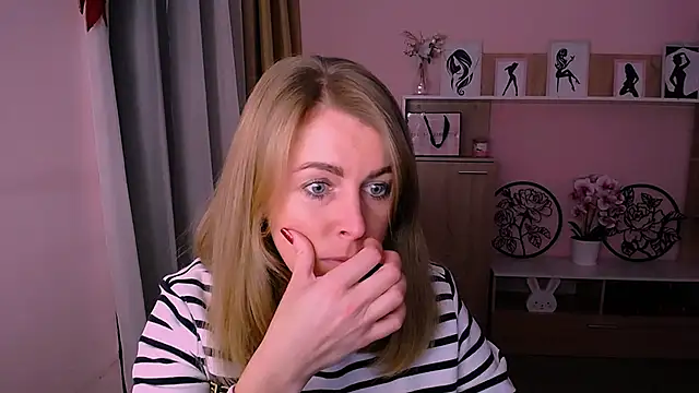 Hot Milady online show from December 16, 7:48 am