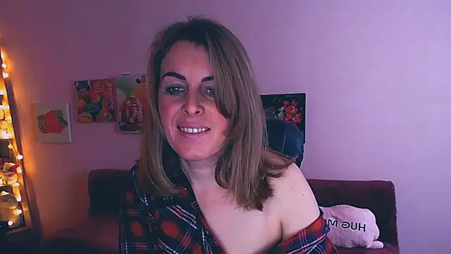 Hot Milady online show from February 3, 8:13 am