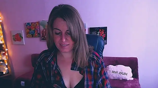 Hot Milady online show from February 18, 8:16 am