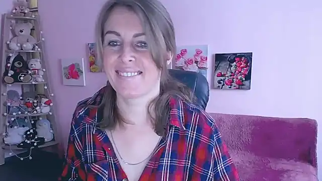 Hot Milady online show from March 19, 8:12 am