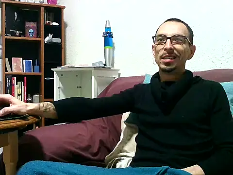 Snapshot of BaalPas chatting on November 20, 3:07 am BaalPas online show from November 20, 3:07 am