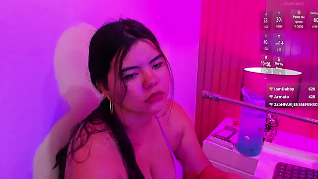 Snapshot of klhoe_boobs chatting on February 19, 3:46 am klhoe boobs online show from February 19, 3:46 am