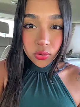Snapshot of Mariangel_11 chatting on June 3, 2:33 pm Mariangel 11 online show from June 3, 2:33 pm