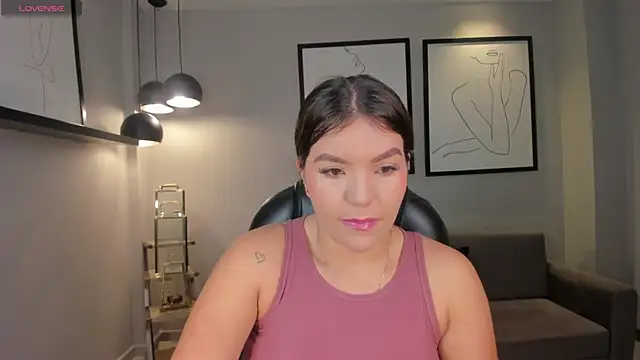 ValeriaRoldanX online show from June 19, 11:36 am
