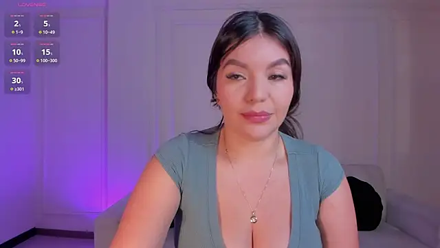 ValeriaRoldanX online show from July 11, 11:35 am