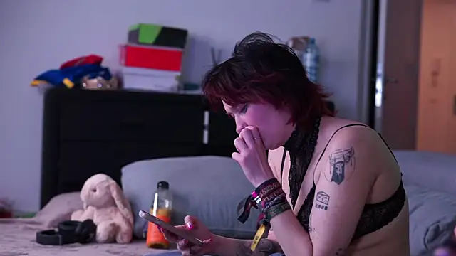 MacTroy online show from December 28, 6:08 pm