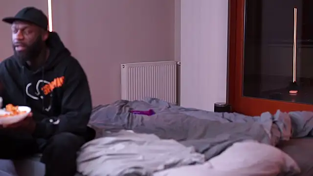 MacTroy online show from January 15, 11:08 pm