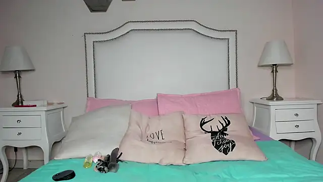 Snapshot of KIMAPRIL chatting on March 21, 8:18 pm KIMAPRIL online show from March 21, 8:18 pm