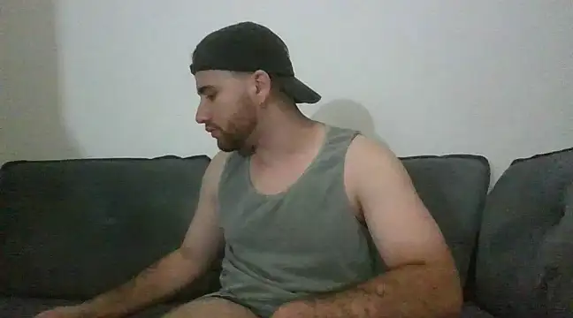 Snapshot of TomAlex chatting on December 11, 12:33 am TomAlex online show from December 11, 12:33 am