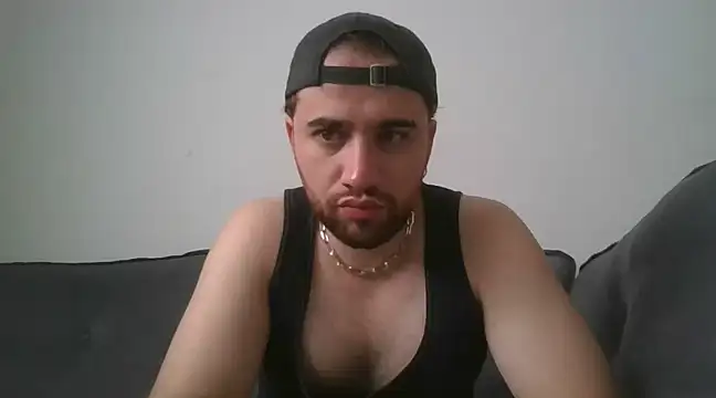 Snapshot of TomAlex chatting on December 21, 2:15 pm TomAlex online show from December 21, 2:15 pm