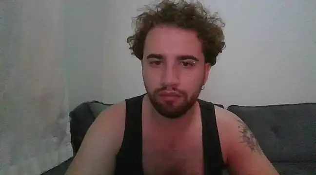 Snapshot of TomAlex chatting on January 29, 12:12 am TomAlex online show from January 29, 12:12 am