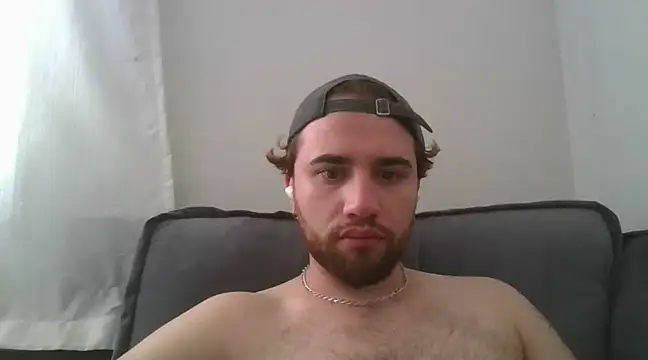 Snapshot of TomAlex chatting on February 6, 6:24 pm TomAlex online show from February 6, 6:24 pm