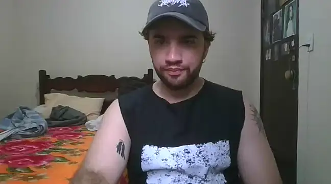 Snapshot of TomAlex chatting on February 8, 7:27 pm TomAlex online show from February 8, 7:27 pm