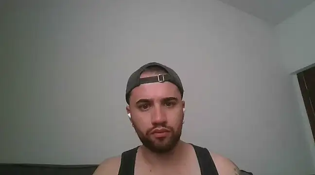 Snapshot of TomAlex chatting on March 6, 12:30 pm TomAlex online show from March 6, 12:30 pm