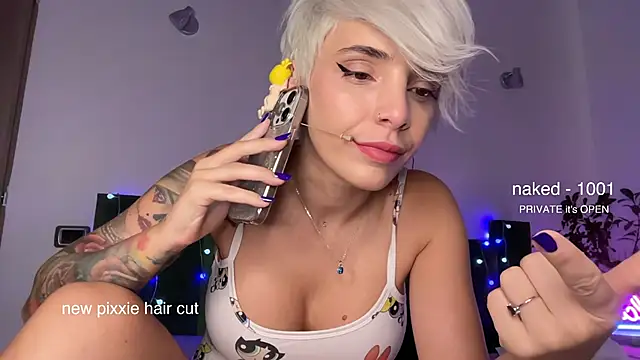 daddyspixxie420 online show from October 13, 9:31 am