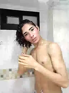 Snapshot of CamiloDoumit chatting on January 31, 5:53 pm CamiloDoumit online show from January 31, 5:53 pm