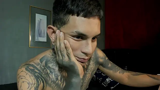 Travistanner 28 online show from February 15, 4:36 pm