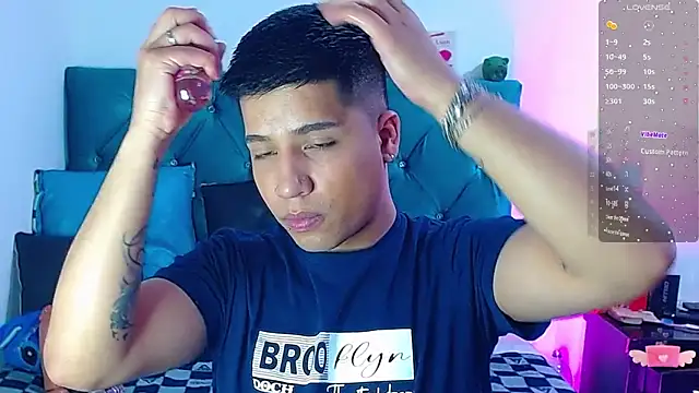 Snapshot of Randy_horny chatting on February 19, 4:01 am Randy horny online show from February 19, 4:01 am