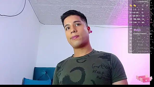 Snapshot of Randy_horny chatting on February 20, 9:31 pm Randy horny online show from February 20, 9:31 pm