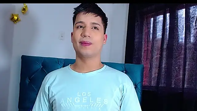 Snapshot of Randy_horny chatting on November 26, 5:03 pm Randy horny online show from November 26, 5:03 pm