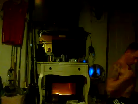 Snapshot of Gman143187 chatting on December 28, 8:26 am Gman143187 online show from December 28, 8:26 am