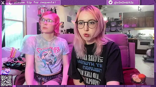 v3n0mb1t3z online show from October 14, 9:04 pm