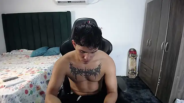 man dur07 online show from February 19, 6:21 pm