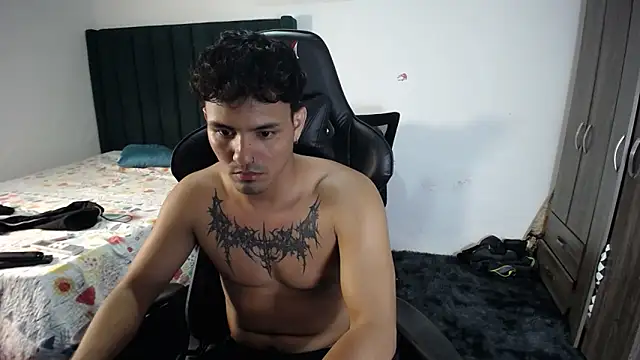 man dur07 online show from March 12, 11:44 pm